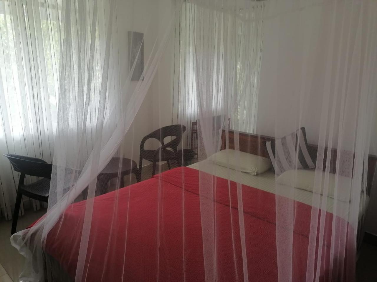 Isuru Homestay Ella Ngoại thất bức ảnh
